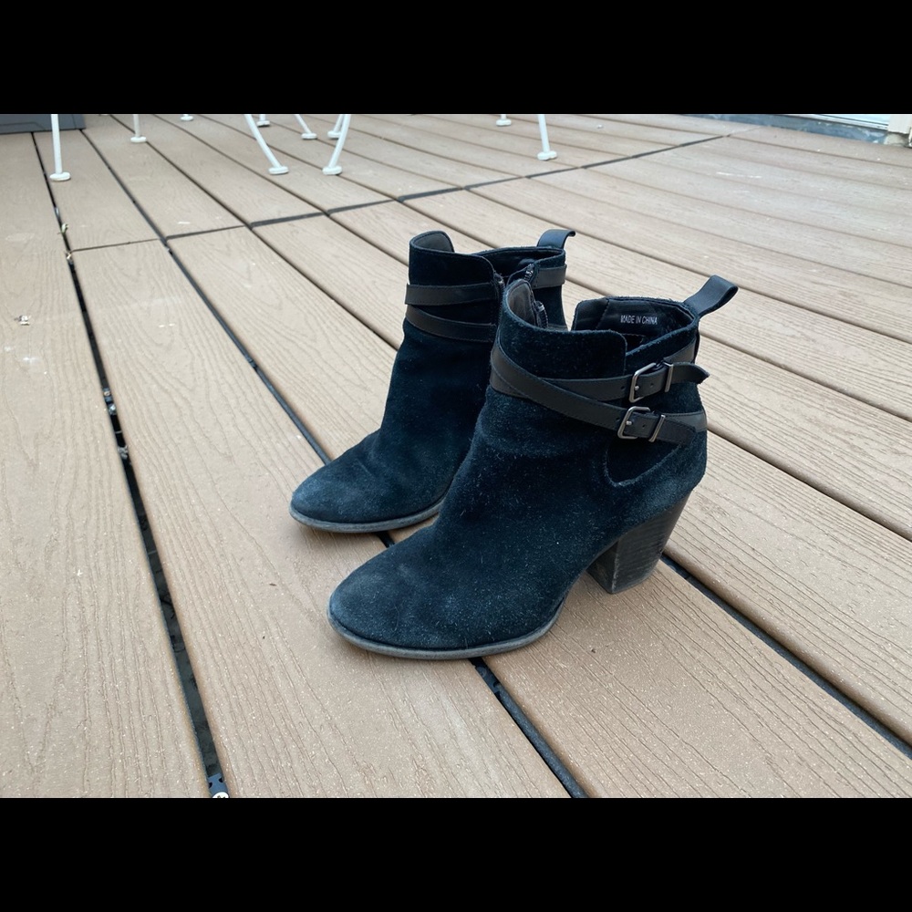 Dillard’s black boots